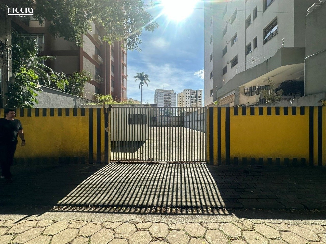 Terreno à venda no Vila Adyana — imagem 4 de 4