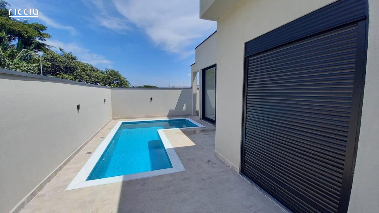 Casa em Condomínio à venda no Residencial Terras do Vale — ambiente interno