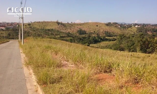 Área total de 72.600 m2 no bairro Santa Cecilia - São José dos Campos A venda