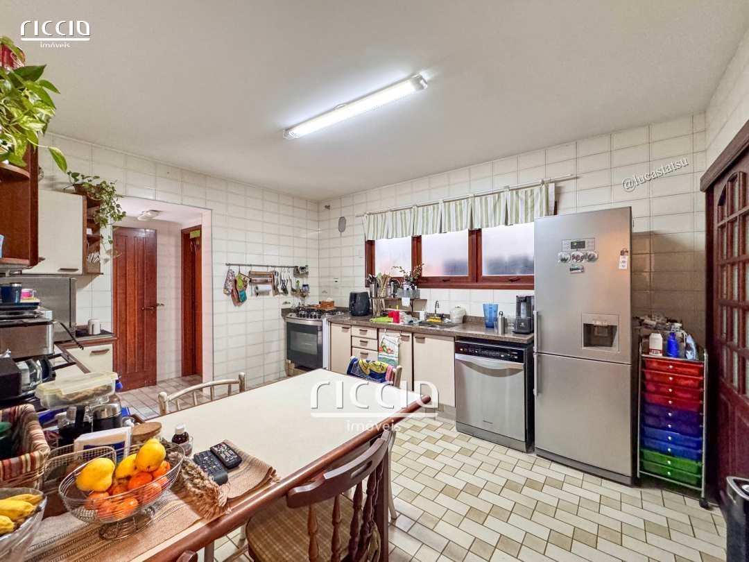 Casa em Condomínio à venda no Jardim das Colinas — imagem 11 de 32