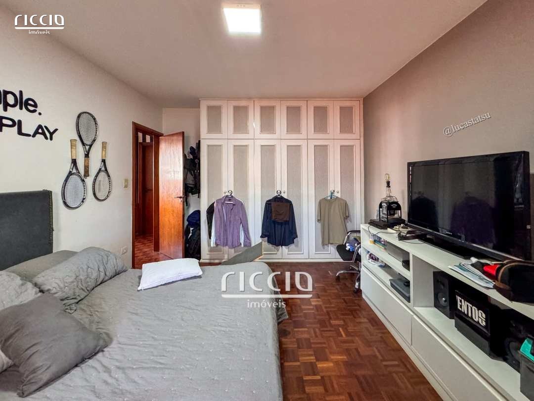 Casa em Condomínio à venda no Jardim das Colinas — imagem 25 de 32