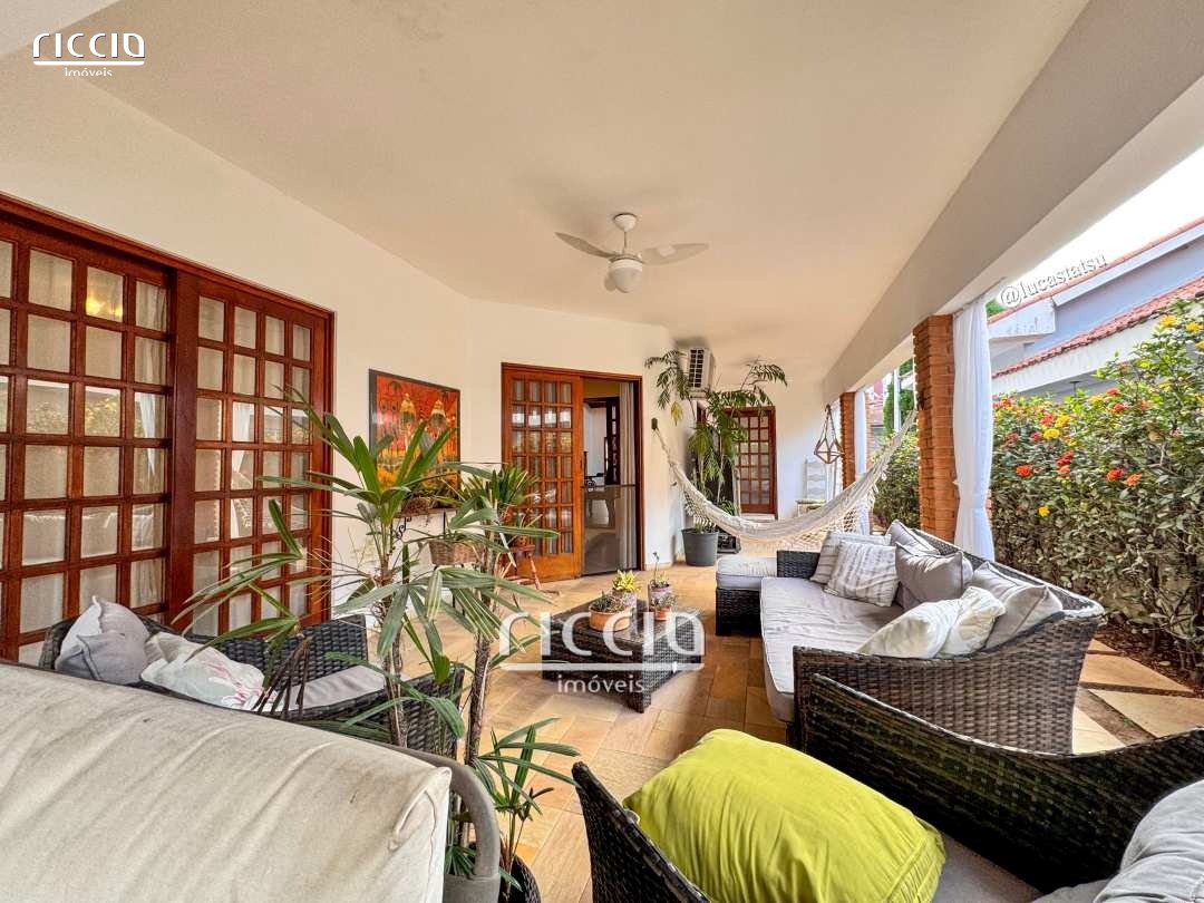 Casa em Condomínio à venda no Jardim das Colinas — imagem 15 de 32