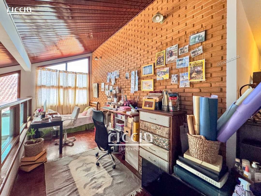 Casa em Condomínio à venda no Jardim das Colinas — imagem 23 de 32