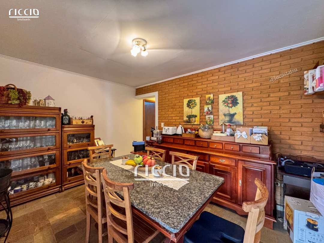 Casa em Condomínio à venda no Jardim das Colinas — imagem 13 de 32
