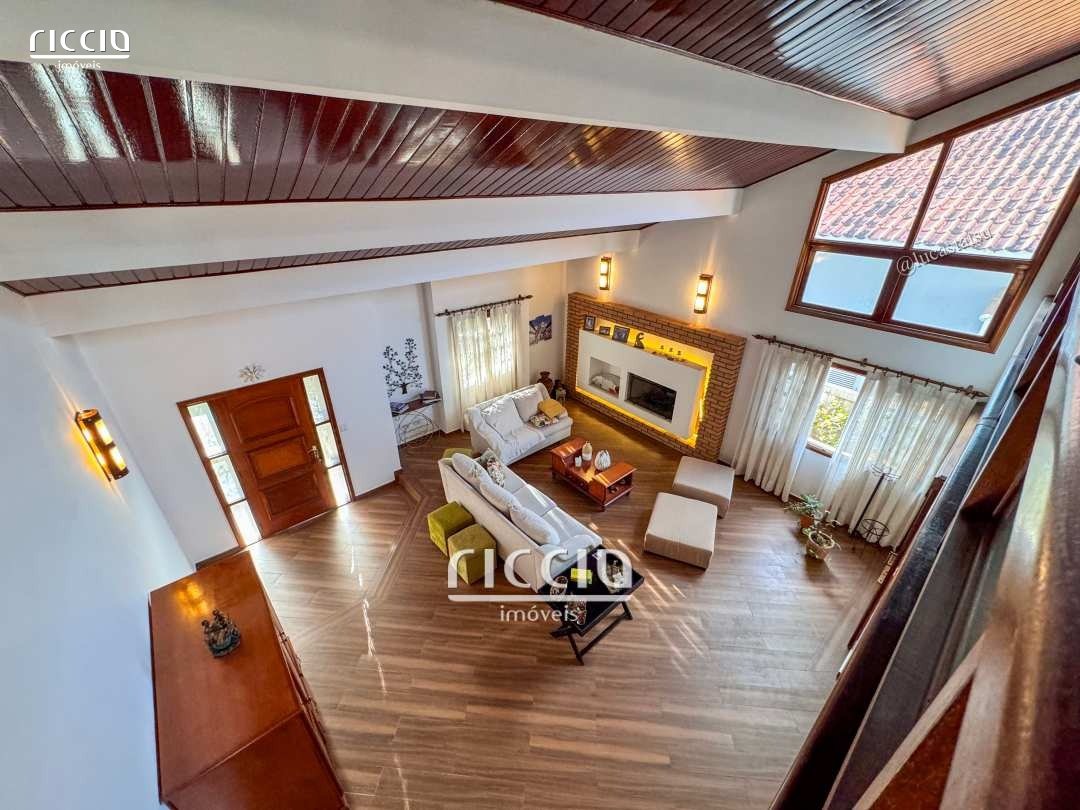 Casa em Condomínio à venda no Jardim das Colinas — imagem 7 de 32