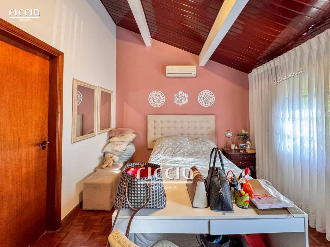 Casa em Condomínio à venda no Jardim das Colinas — imagem 21 de 32