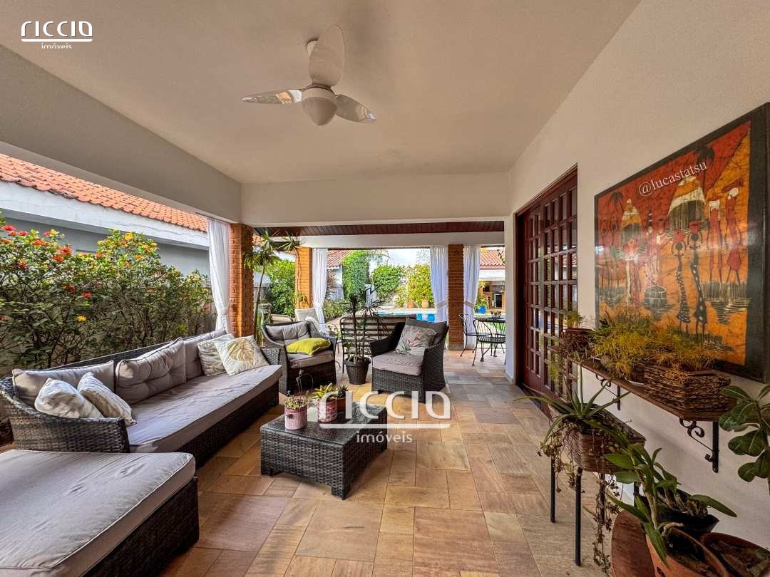 Casa em Condomínio à venda no Jardim das Colinas — imagem 16 de 32