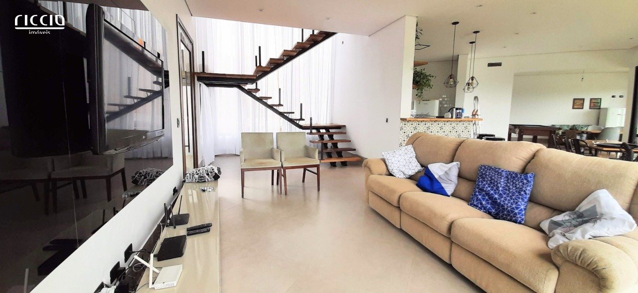 Casa em Condomínio à venda no Centro — imagem 4 de 24