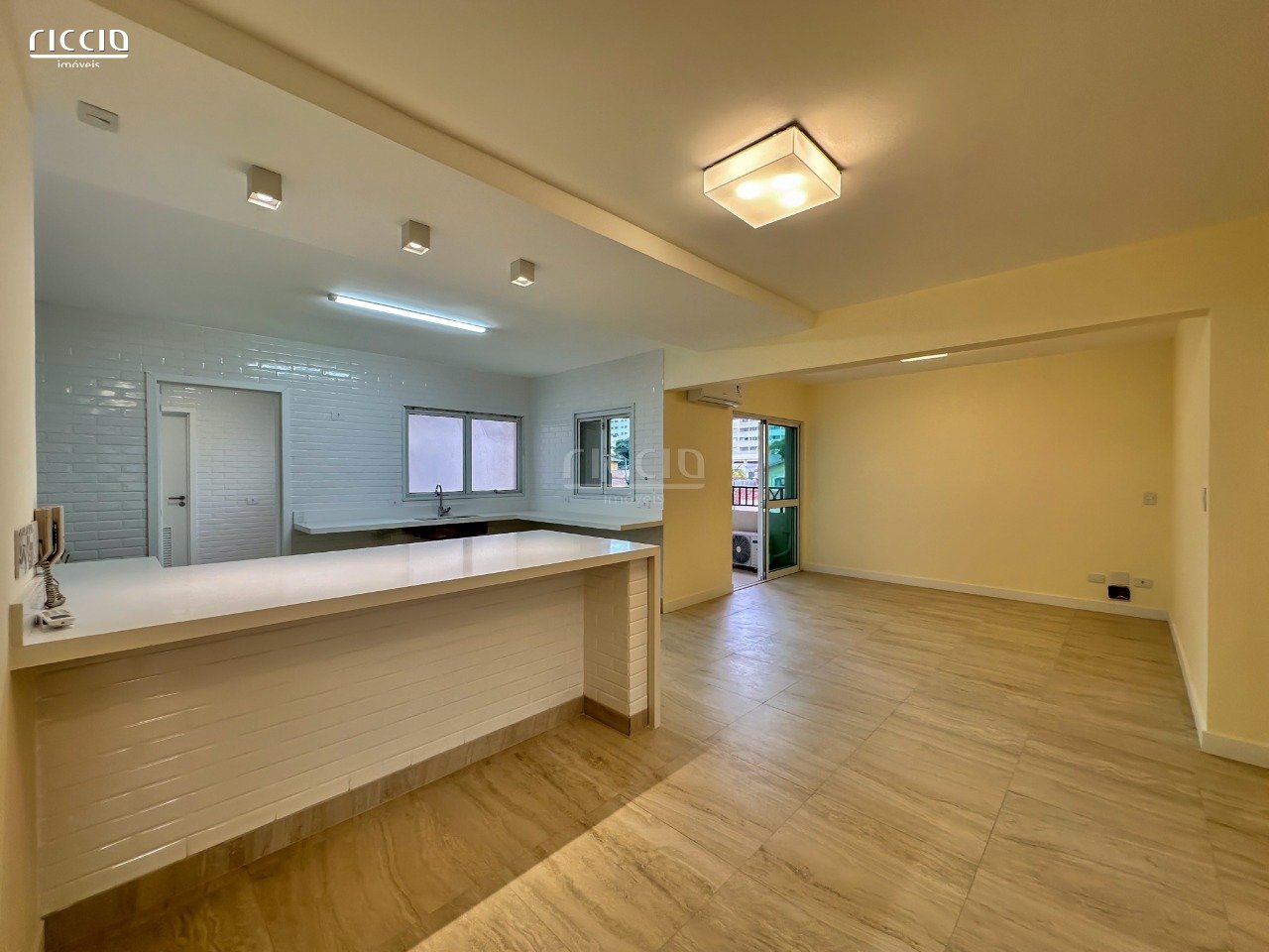 Apartamento Ed. La Cite Vila Ema, 183 m² - 4 Dorms (2 Suites), 4 Vagas