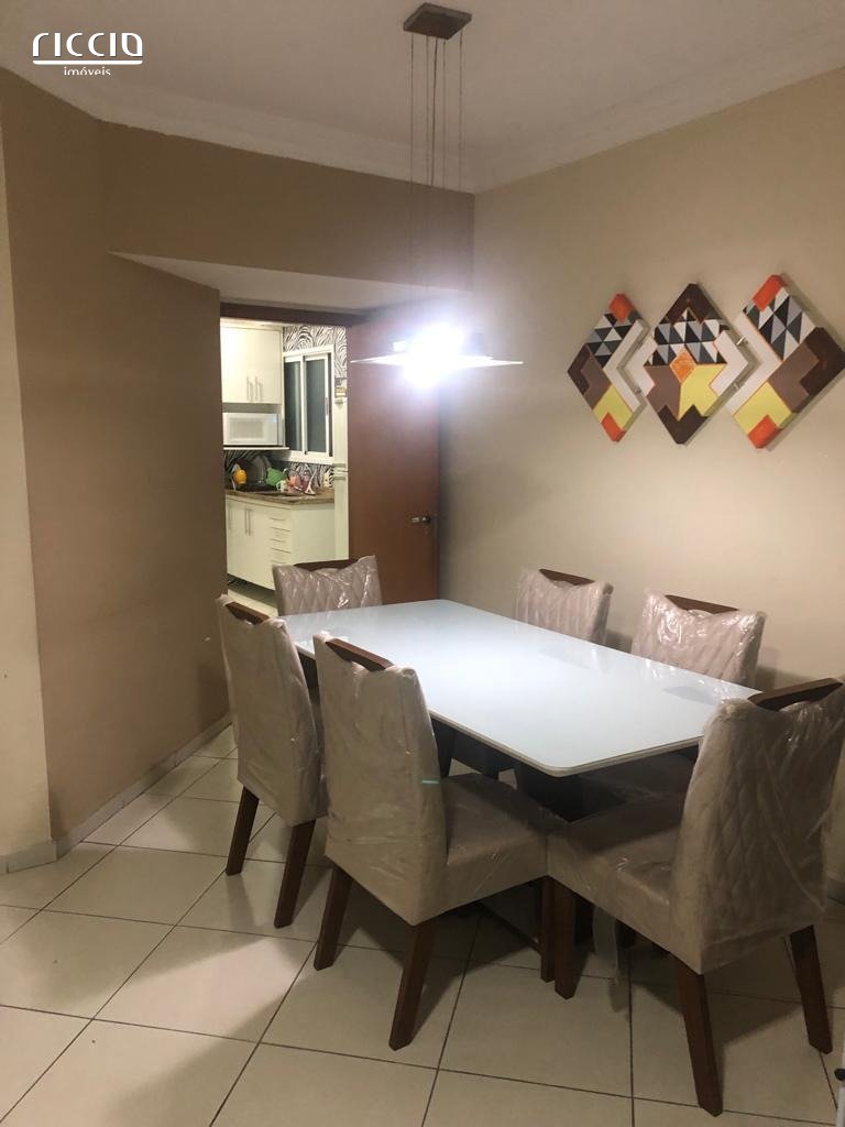 Apartamento à venda no Jardim Apolo — ambiente interno