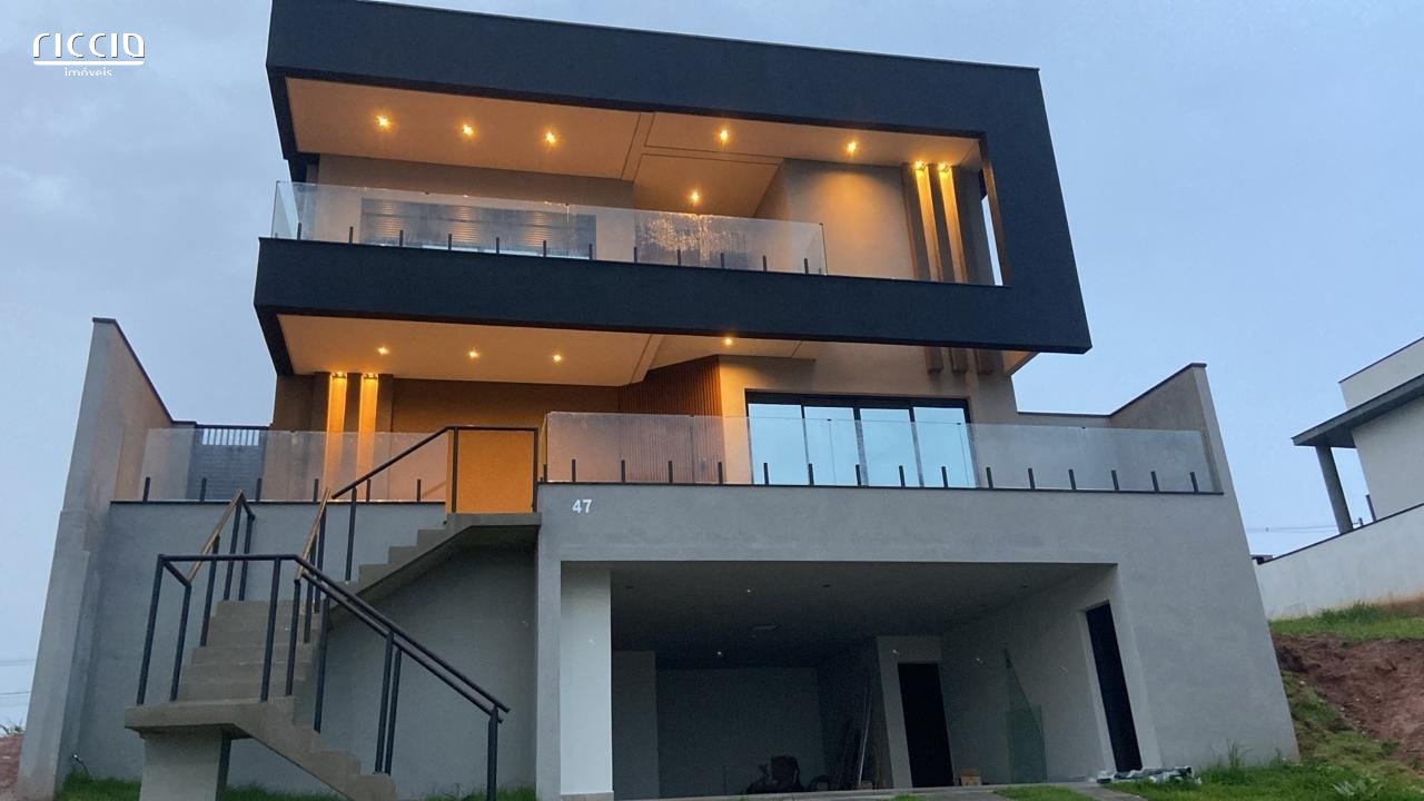 Casa em Condomínio à venda no Loteamento Verana — ambiente interno