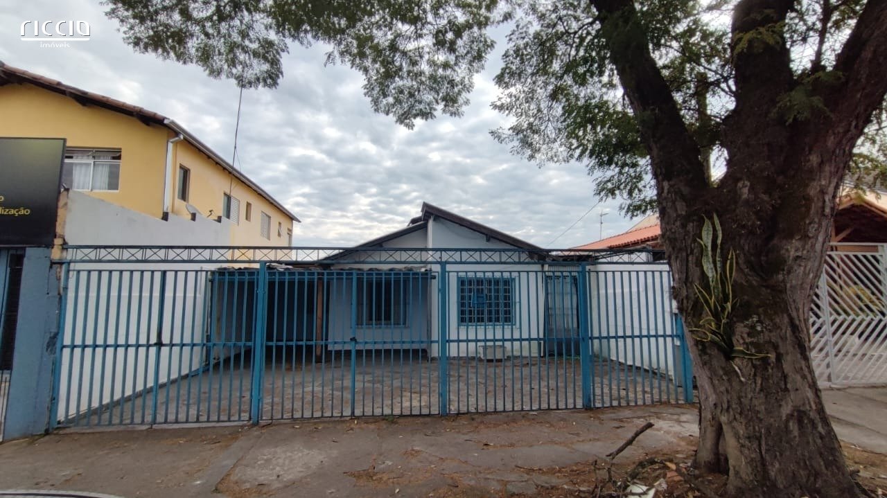 Casa Comercial à venda no Bosque dos Eucaliptos — ambiente interno