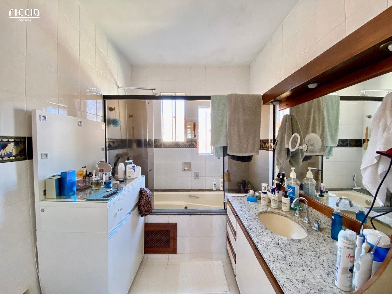 Casa em Condomínio à venda no Jardim das Colinas — imagem 48 de 49