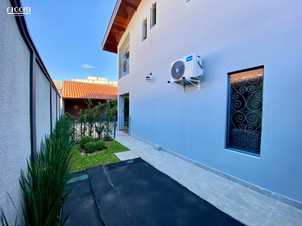 Casa em Condomínio à venda no Jardim das Colinas — imagem 8 de 49