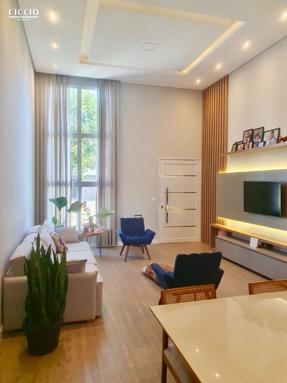 Casa em Condomínio à venda no Condomínio Vem Viver Jacareí — ambiente interno