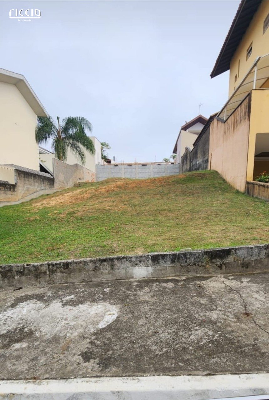 Terreno à venda no Condomínio Altos da Serra 2 - Urbanova, São José dos Campos
