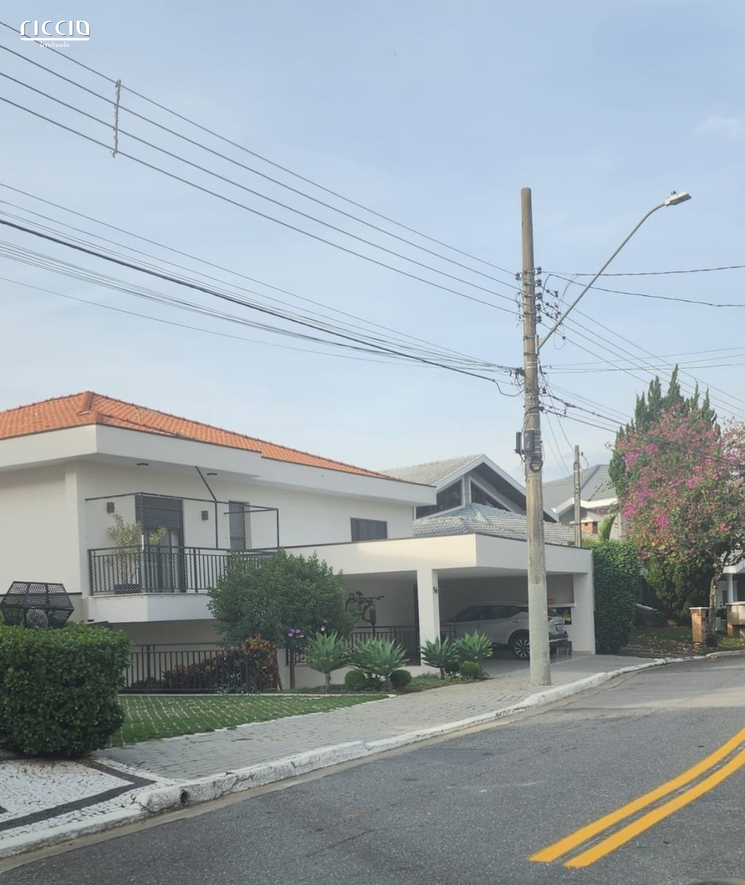 Sobrado a Venda no Condomínio Altos da Serra 2