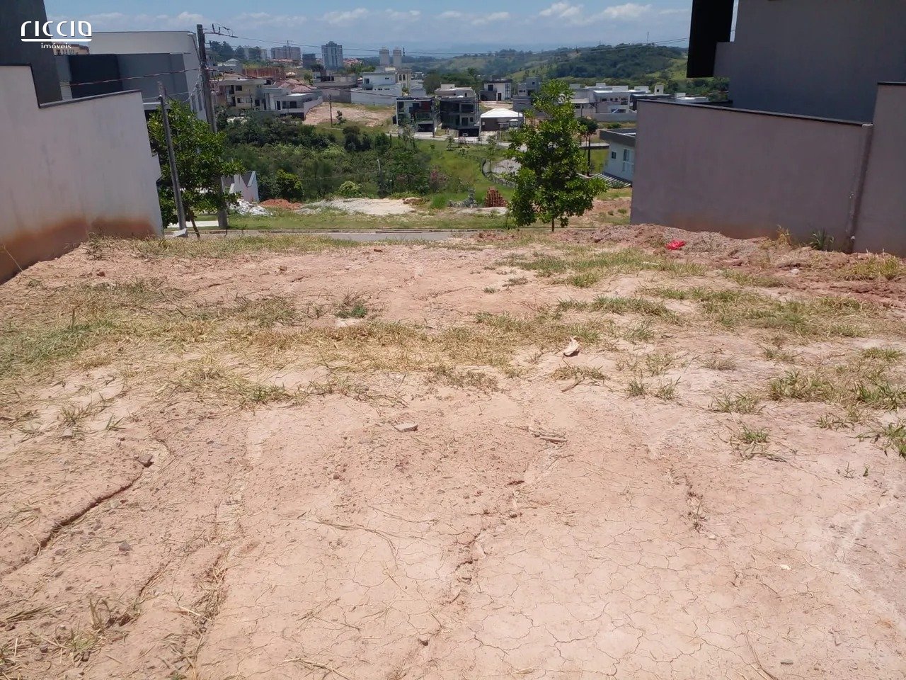 Terreno à venda no Loteamento Verana — ambiente interno