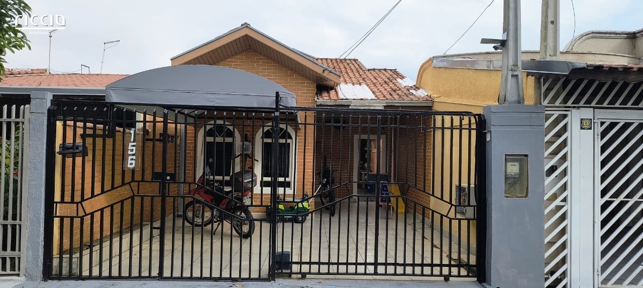 Casa à venda no bairro Bosque dos Eucaliptos