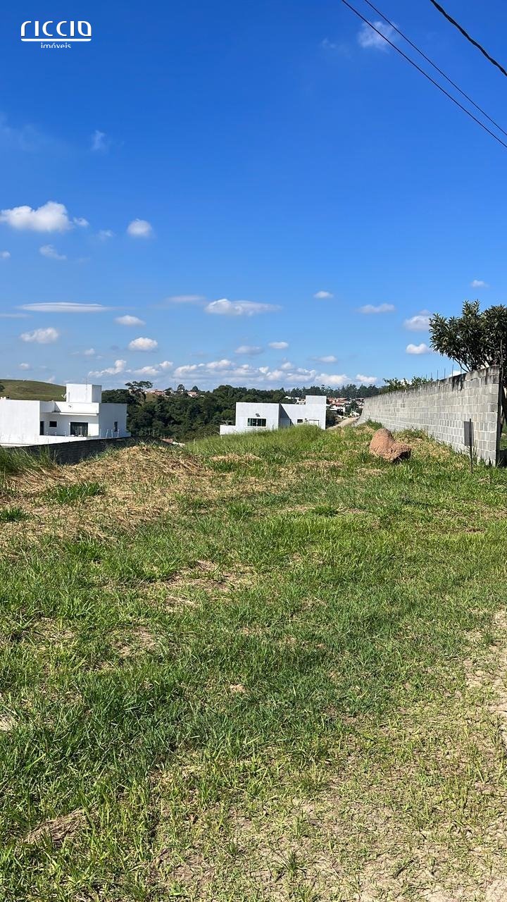 Vale dos Lagos - Condominio em Jacarei 1600m2 avalia troca com apto no Jd Aquarius
