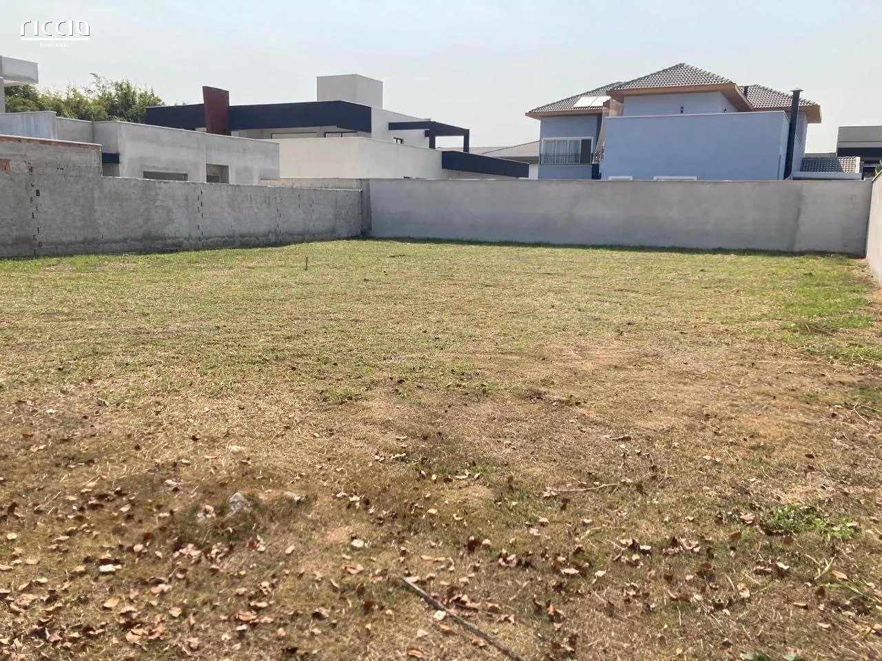 Terreno no Urbanova com 600 m2, Plano , pronto para construir.