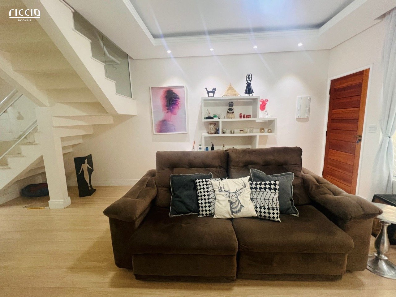 Casa em Condomínio à venda no Parque Santo Antonio — detalhe do imóvel