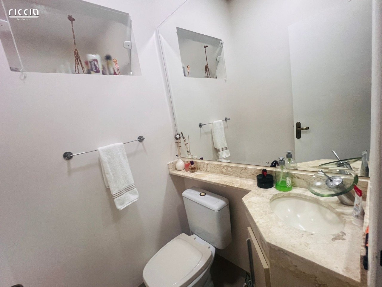 Casa em Condomínio à venda no Parque Santo Antonio — imagem 14 de 22