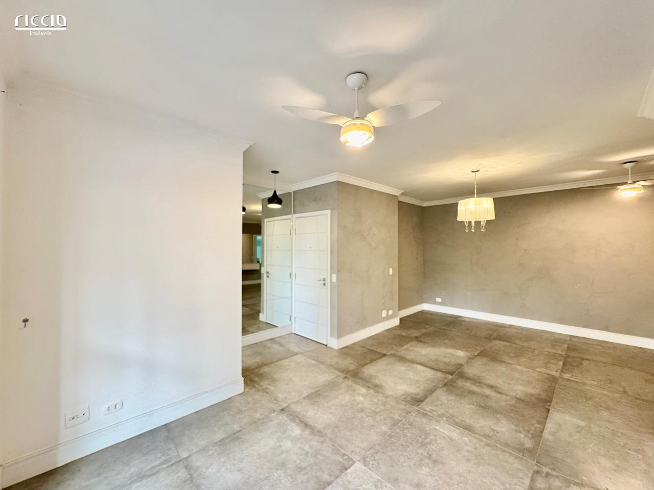 Apartamento à venda no Vila Adyana — detalhe do imóvel