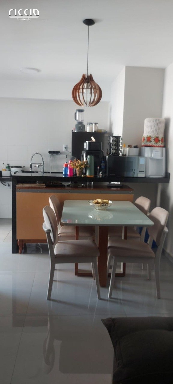 Apartamento à venda no Parque Industrial — ambiente interno