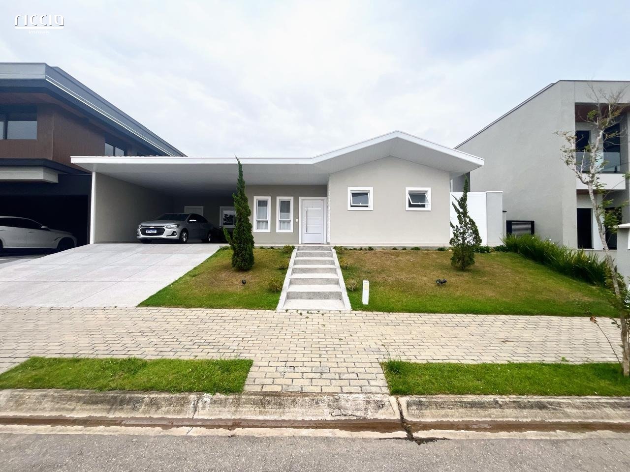 Condomínio Montblanc, casa térrea com piscina pronta pra morar no Urbanova