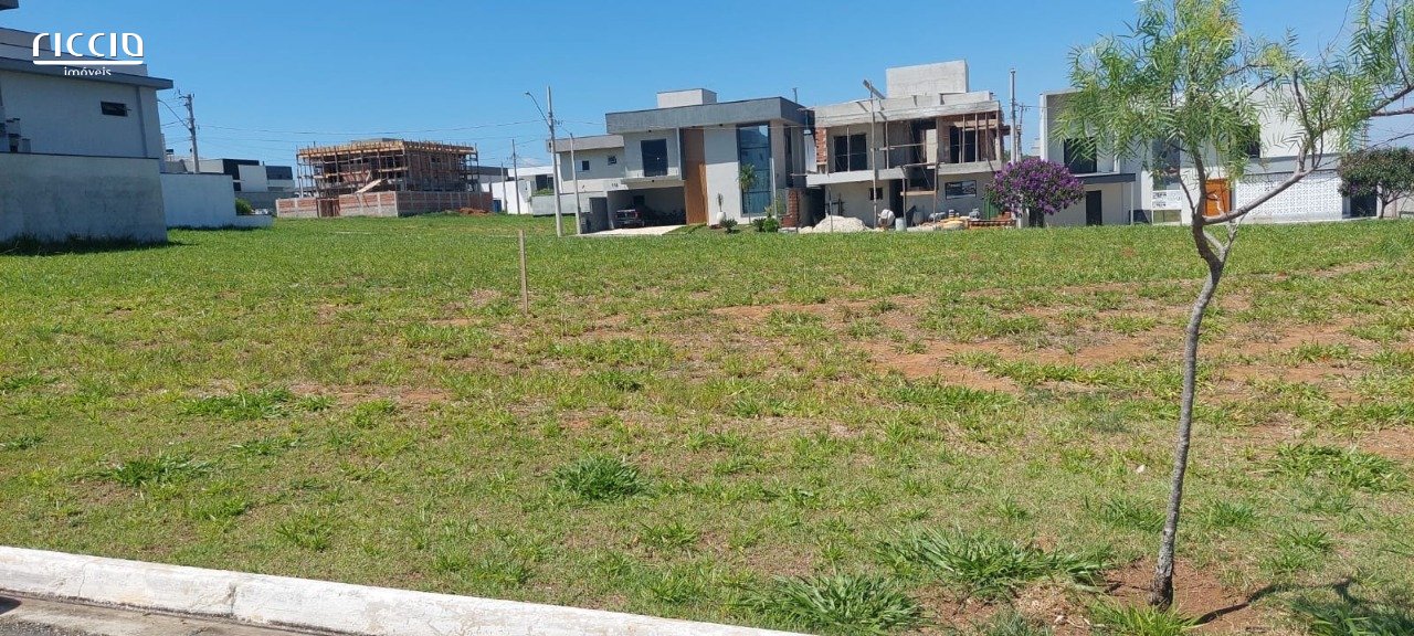 Terreno á venda 260 m² plano no condominio Reserva Rudá