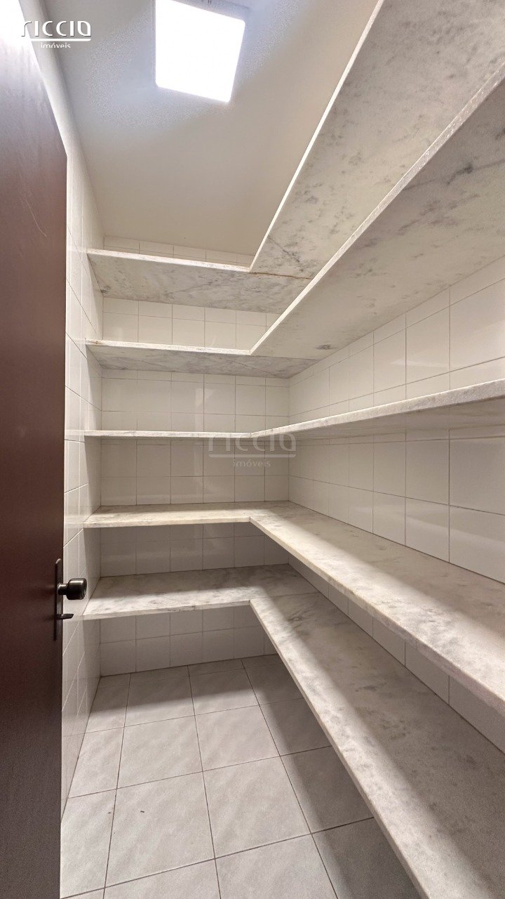 Casa em Condomínio à venda no Jardim Aquárius — imagem 37 de 74