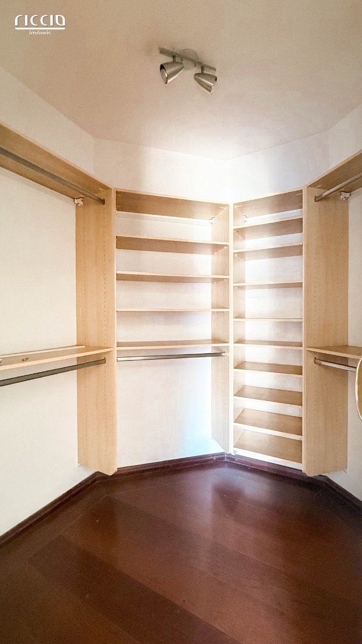 Casa em Condomínio à venda no Jardim Aquárius — imagem 38 de 57