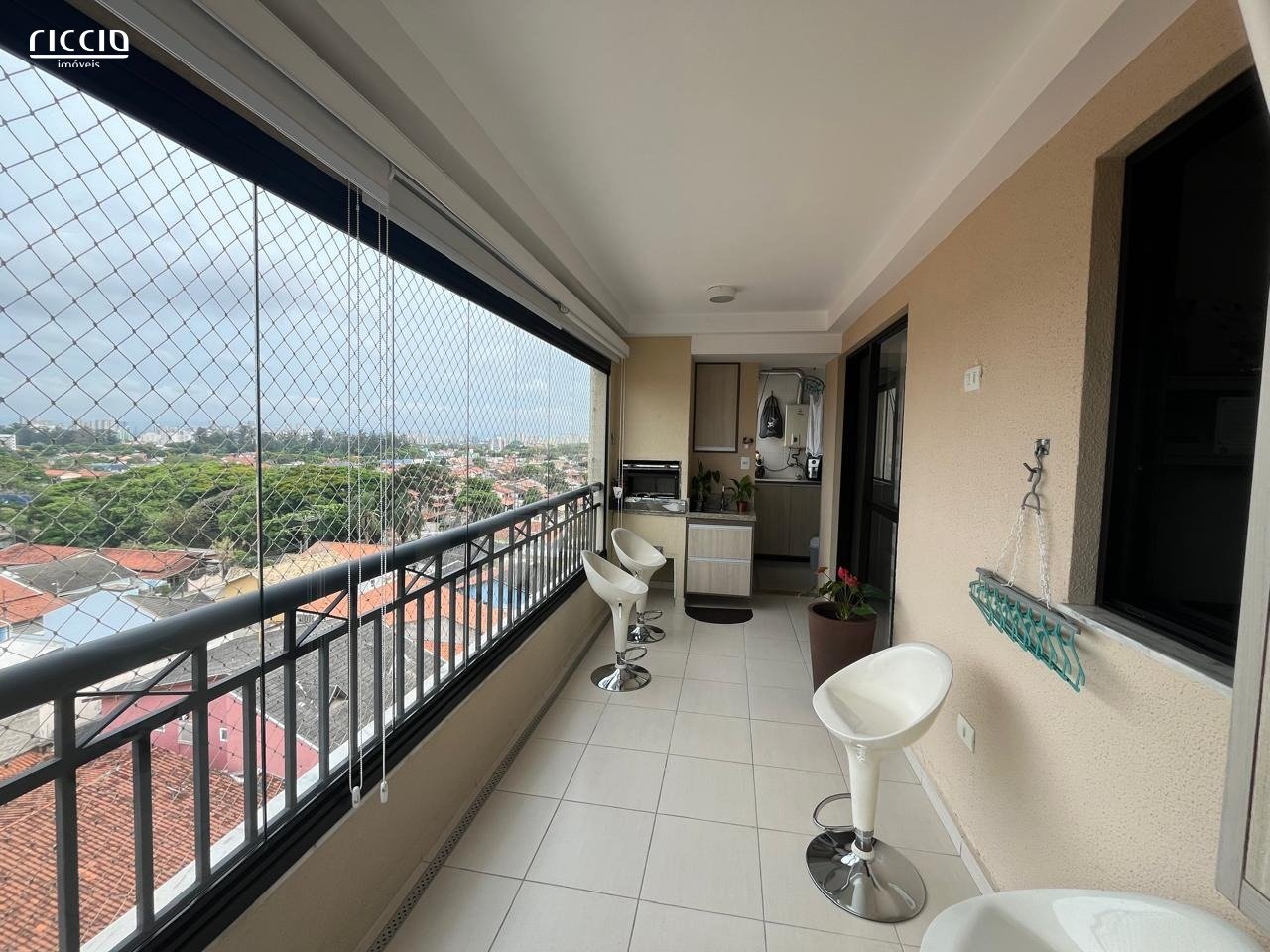 Apartamento a venda no bairro Bosque dos Eucaliptos em São José dos Campos com 2 dorm (1suite) - 2 vagas cobertas