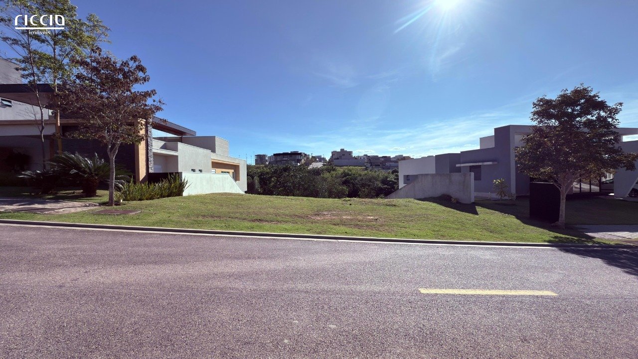 Terreno à venda no Condomínio Alphaville I Urbanova - 590 m² raridade! Sem vizinho de fundos