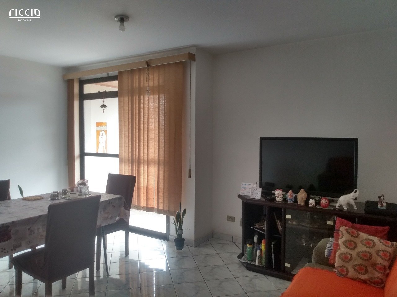 Apartamento à venda no Bosque dos Eucaliptos — ambiente interno
