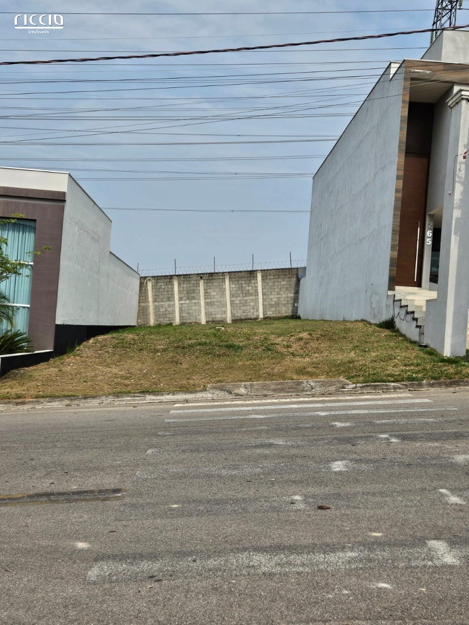 Terreno à venda no Villa Branca — detalhe do imóvel