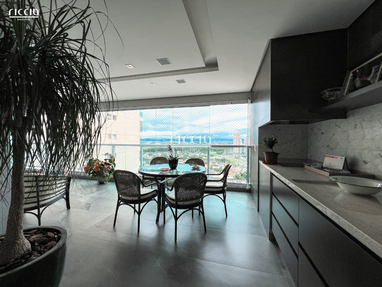 Apartamento à venda no Jardim das Colinas — imagem 13 de 31