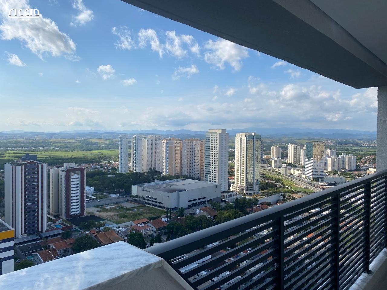 Apartamento à venda no Jardim Aquarius — ambiente interno