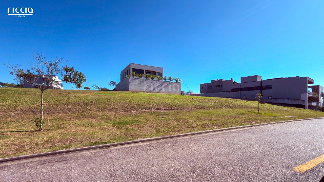 Terreno à venda com 487 m² Quadra M2 leve aclive Condomínio ALPHAVILLE 2 - Urbanova - São José dos Campos/SP