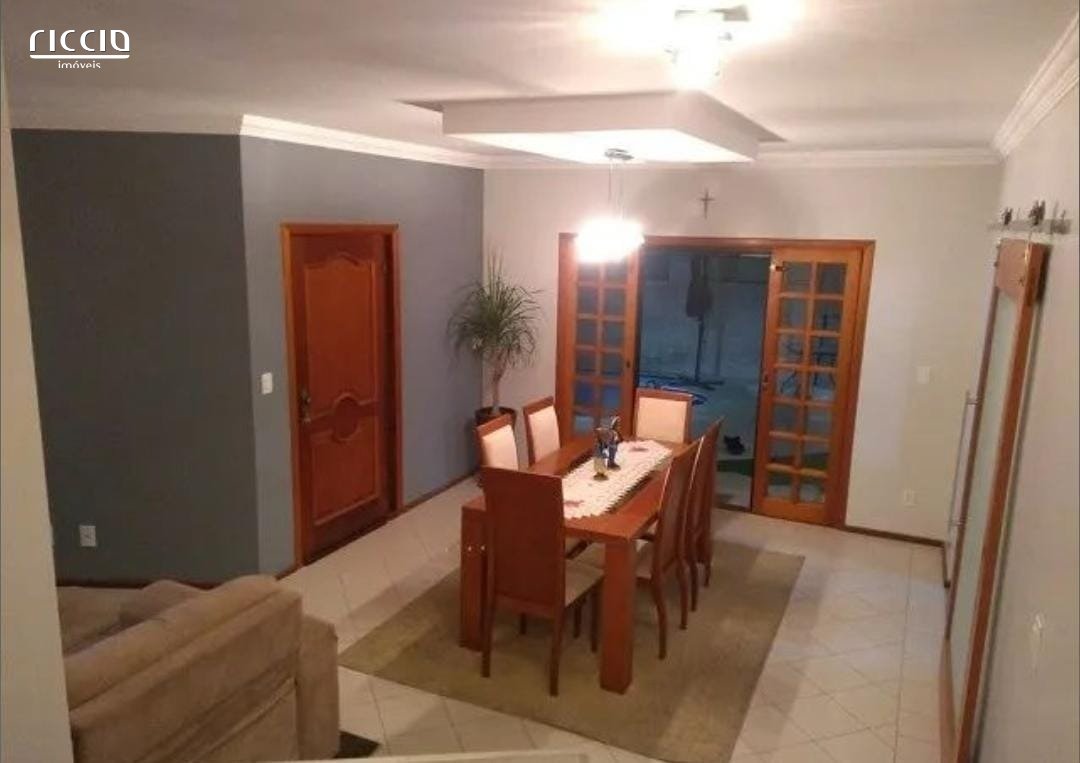 Casa em Condomínio à venda no Urbanova — ambiente interno