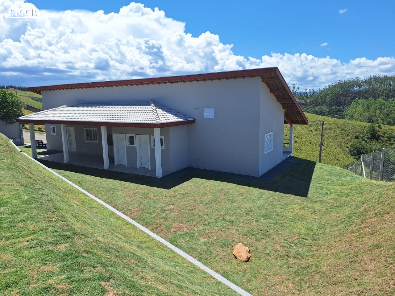Casa em Condomínio à venda no Condomínio Residencial Mantiqueira — ambiente interno