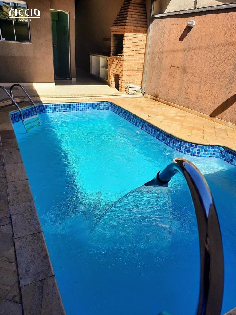 Cssa no condominio Hipica pinheiro em Taubate ,com 3 dormitórios