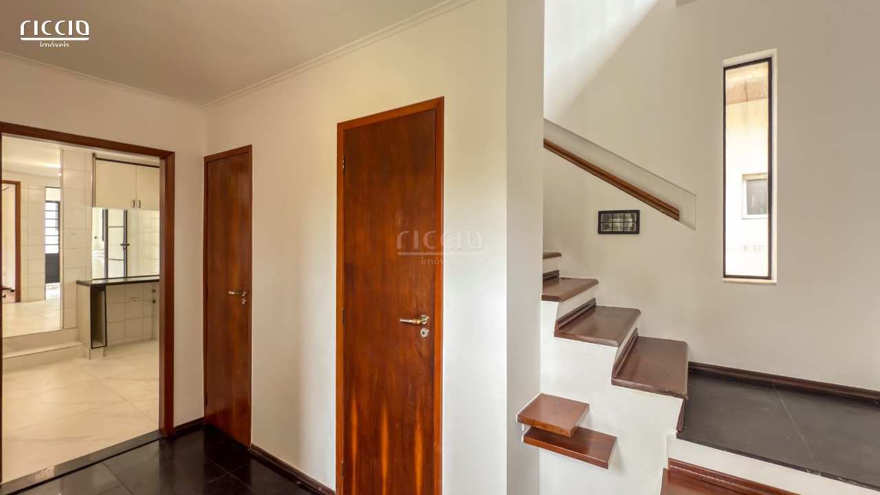 Casa em Condomínio à venda no Jardim das Colinas — detalhe do imóvel