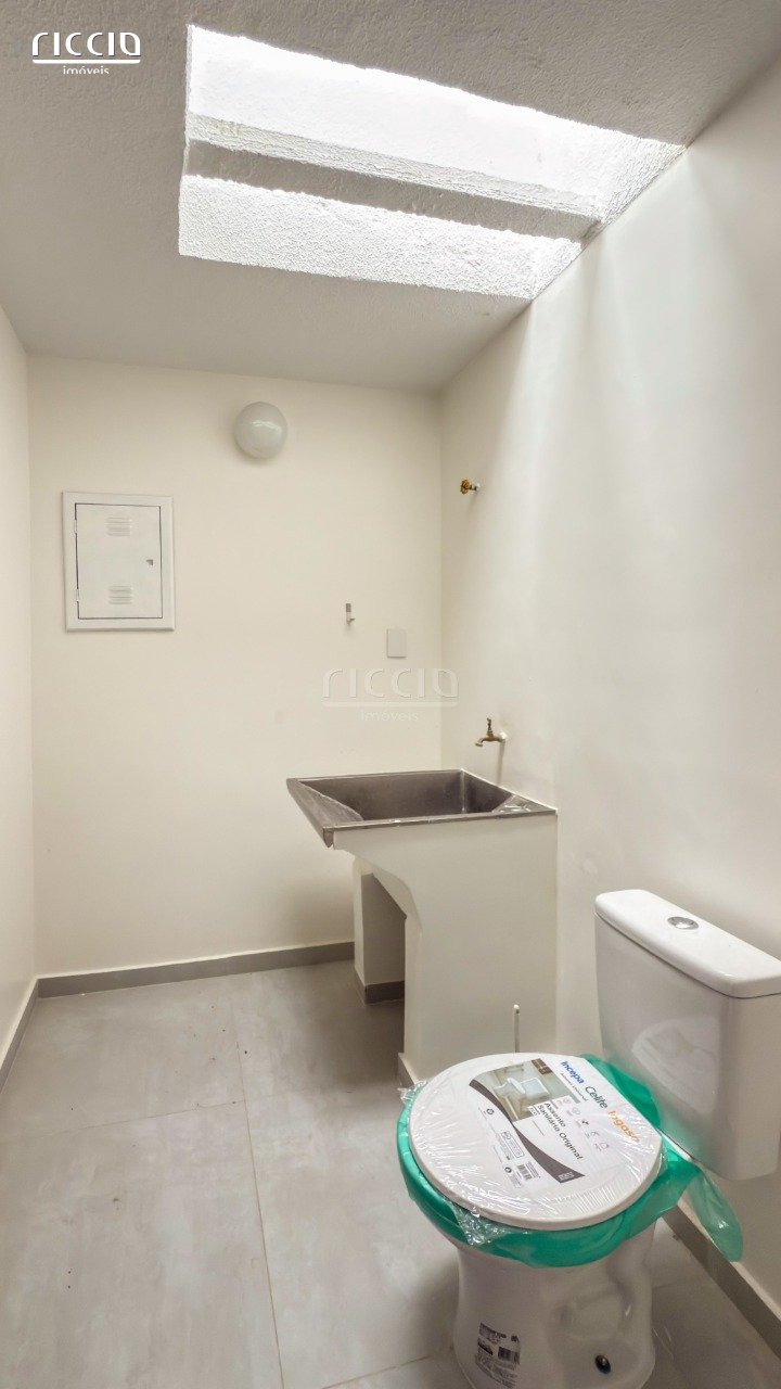 Casa em Condomínio à venda no Jardim das Colinas — imagem 36 de 55