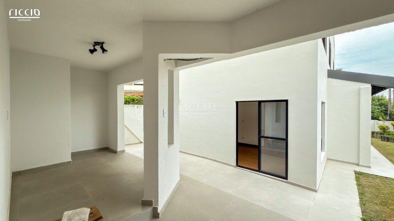 Casa em Condomínio à venda no Jardim das Colinas — imagem 34 de 55