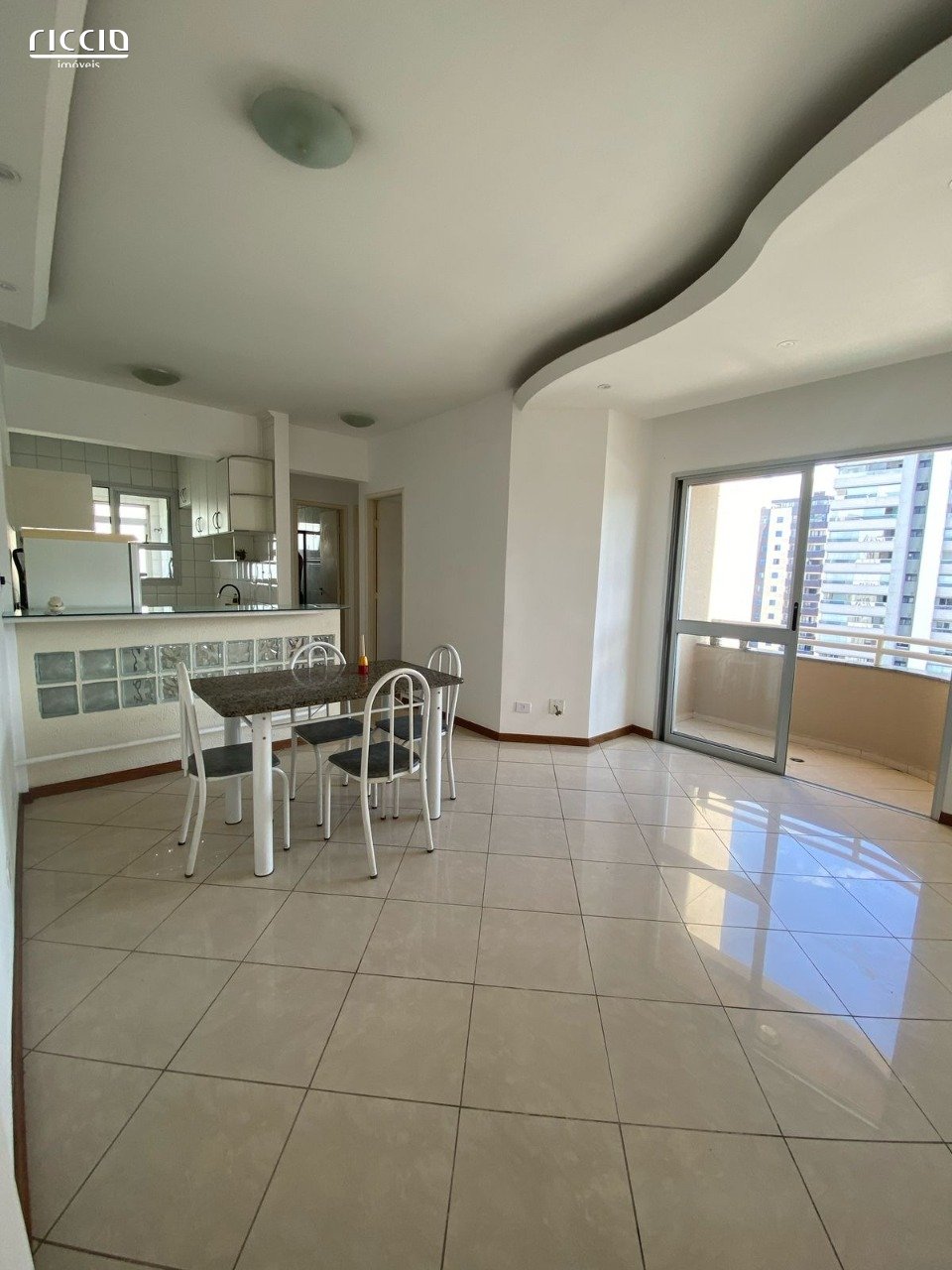 Apartamento à venda no Jardim Aquarius — ambiente interno