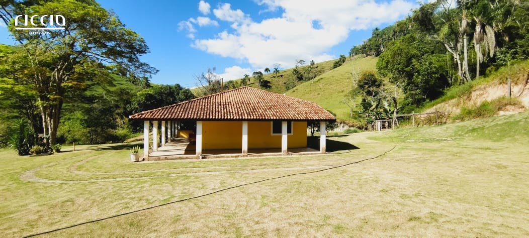 Sitio à venda no Bairro dos Ferreirinha — detalhe do imóvel
