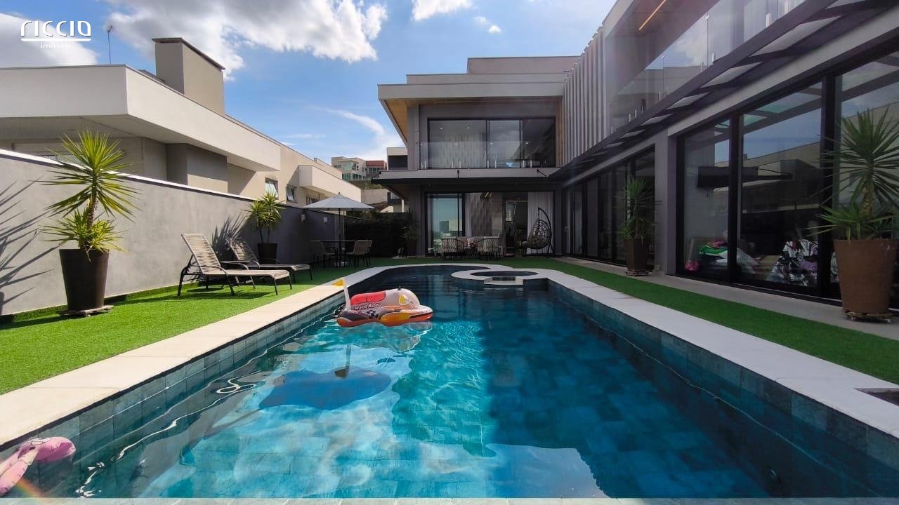 Casa em Condomínio à venda no Urbanova — ambiente interno