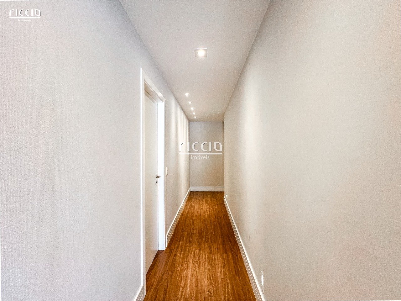 Apartamento à venda no Jardim das Colinas — imagem 24 de 46